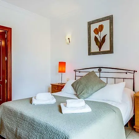 Playa Blanca Sleeps 8 Pool Wifi T334218 فيلة
